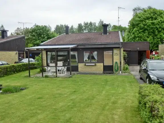 Bild 1 av 1 på Stinavägen 12