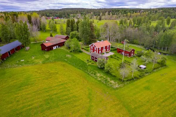 Image 1 of 1 of Ermundboda 120