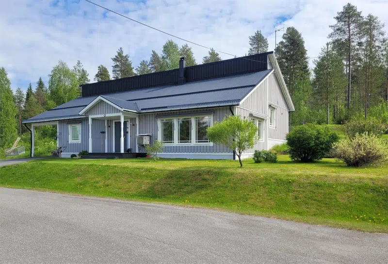 House, 4 rooms, 161 m² in Övertorneå