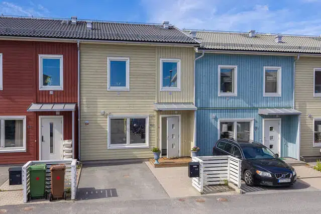 Lägenhet, 4 rum, 92 m² i Upplands Väsby