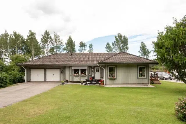Villa, 6 rum, 131 m² i Sköllersta