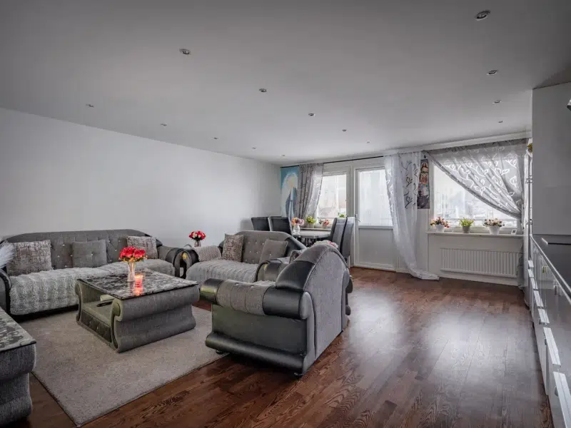 Lägenhet, 2 rum, 63 m² i Upplands Väsby