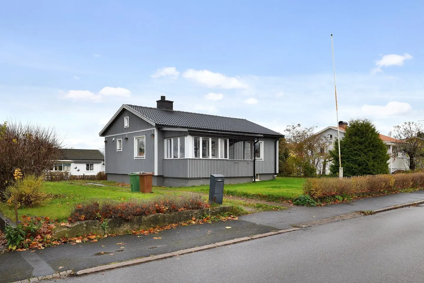 Bild 1 av 40 på Fredriksbergsvägen 21