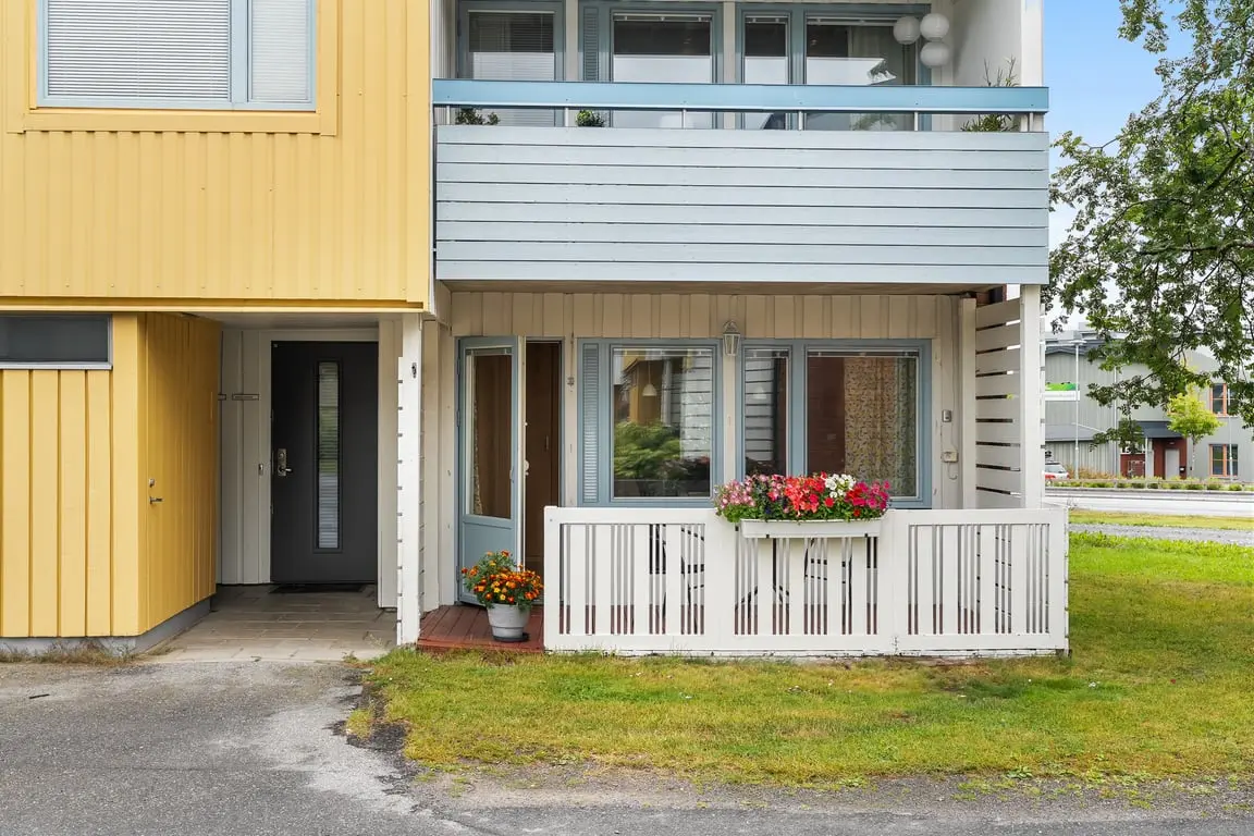 Image 1 of 21 of Vargvägen 182H