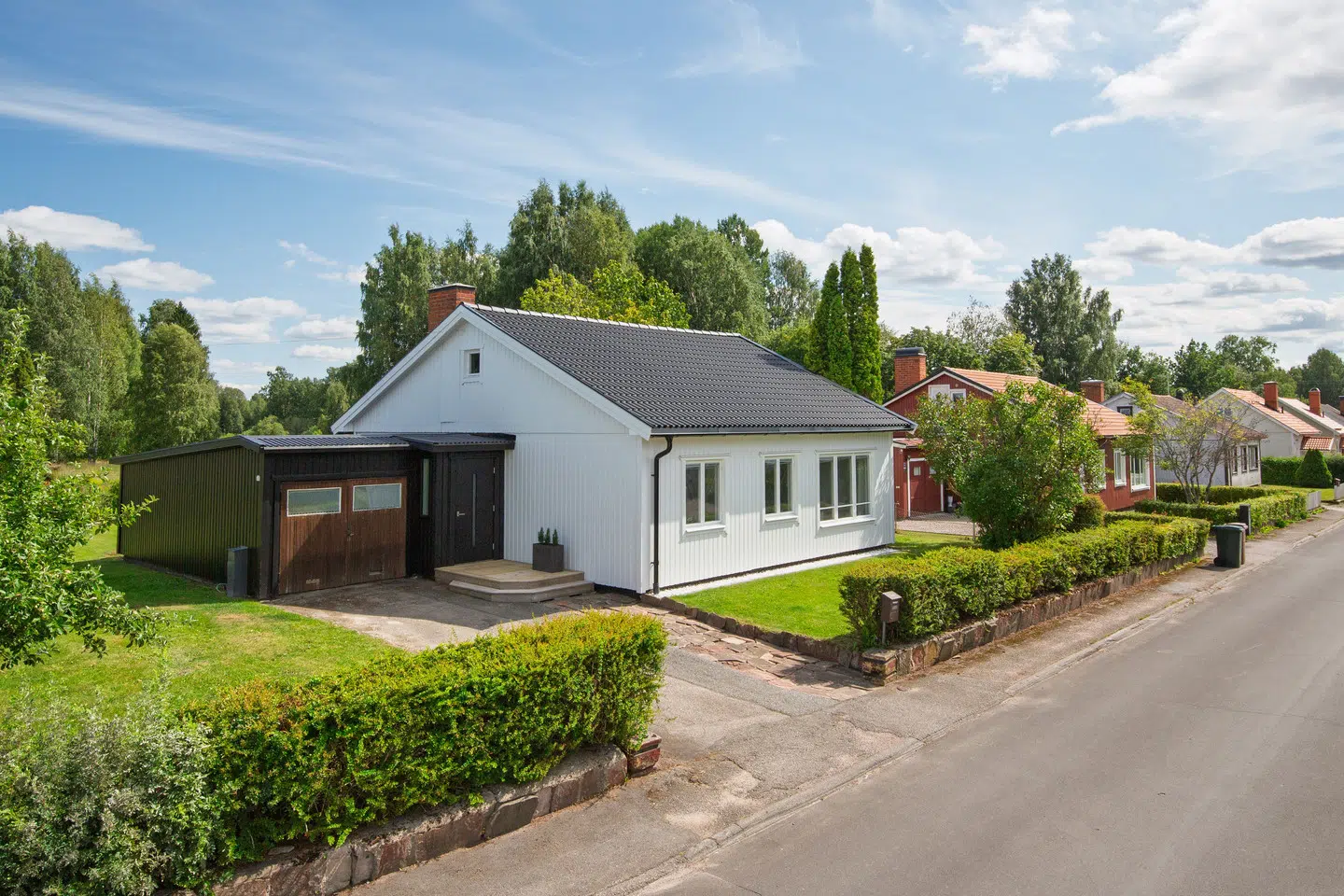 Bild 1 av 12 på Lärkvägen 16