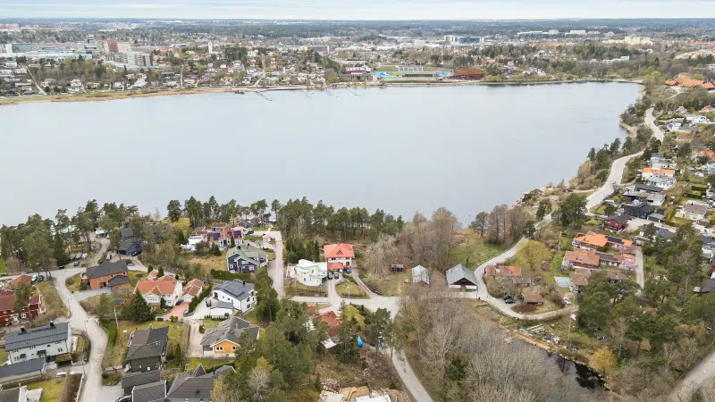 Tomt / mark i Sollentuna