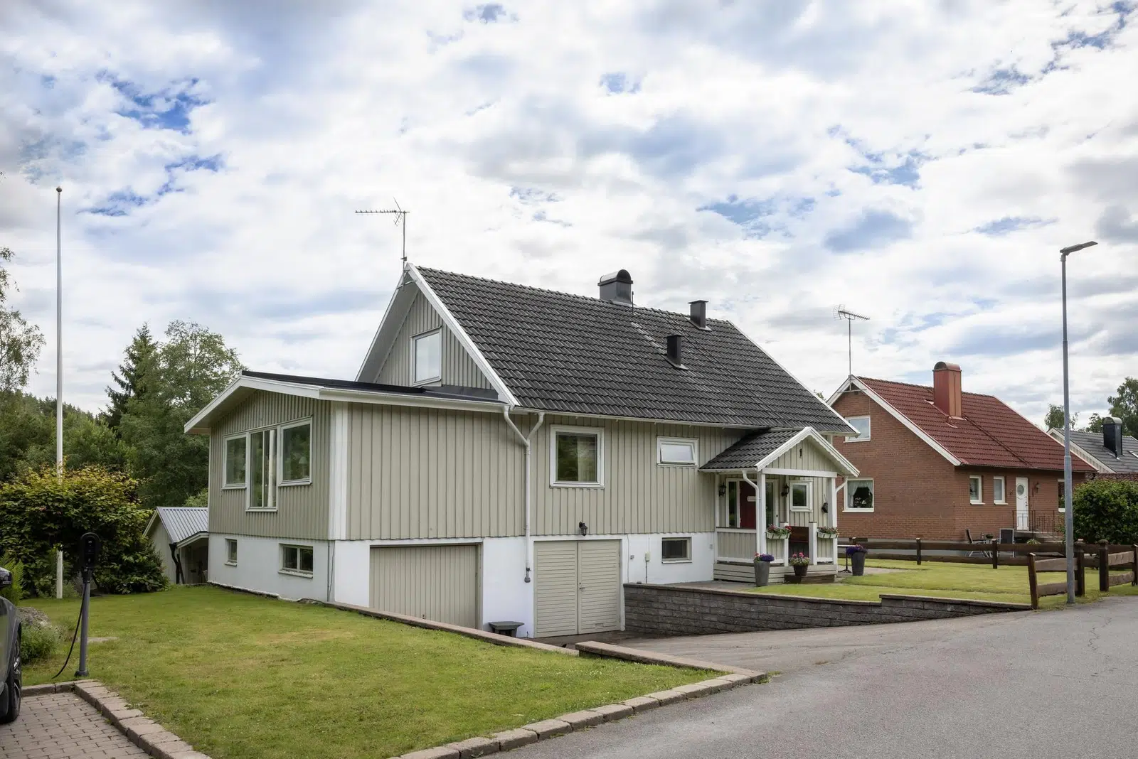 Image 1 of 21 of Olidebergsvägen 1