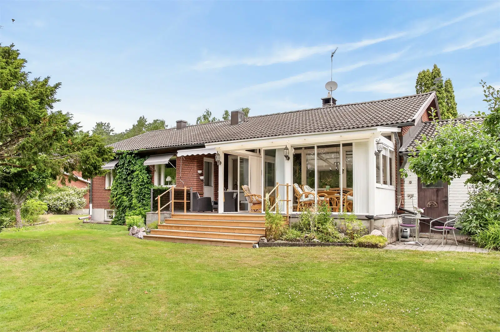 Bild 1 av 1 på Hagvägen 19