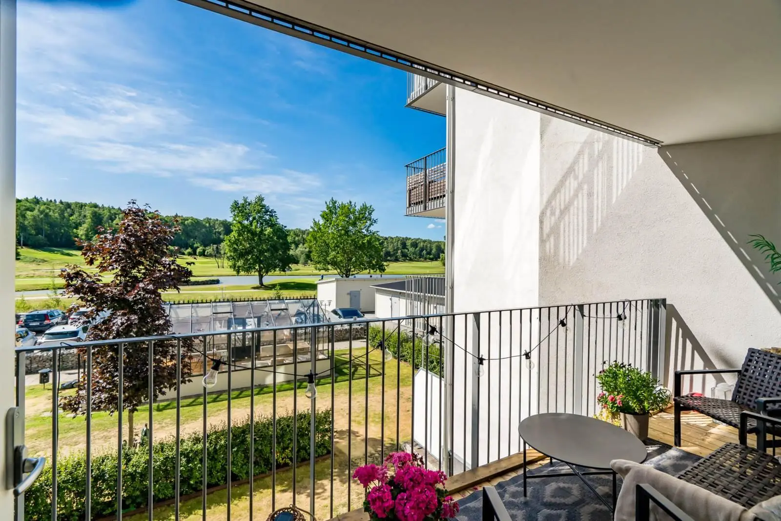 Image 1 of 22 of Karlsdalsallén 55