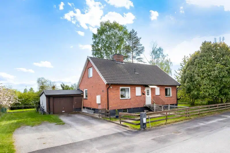 House, 5 rooms, 114 m² in Örebro