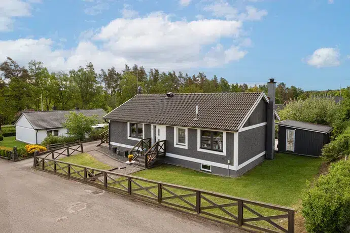 House, 4 rooms, 92 m² in Ekedalen