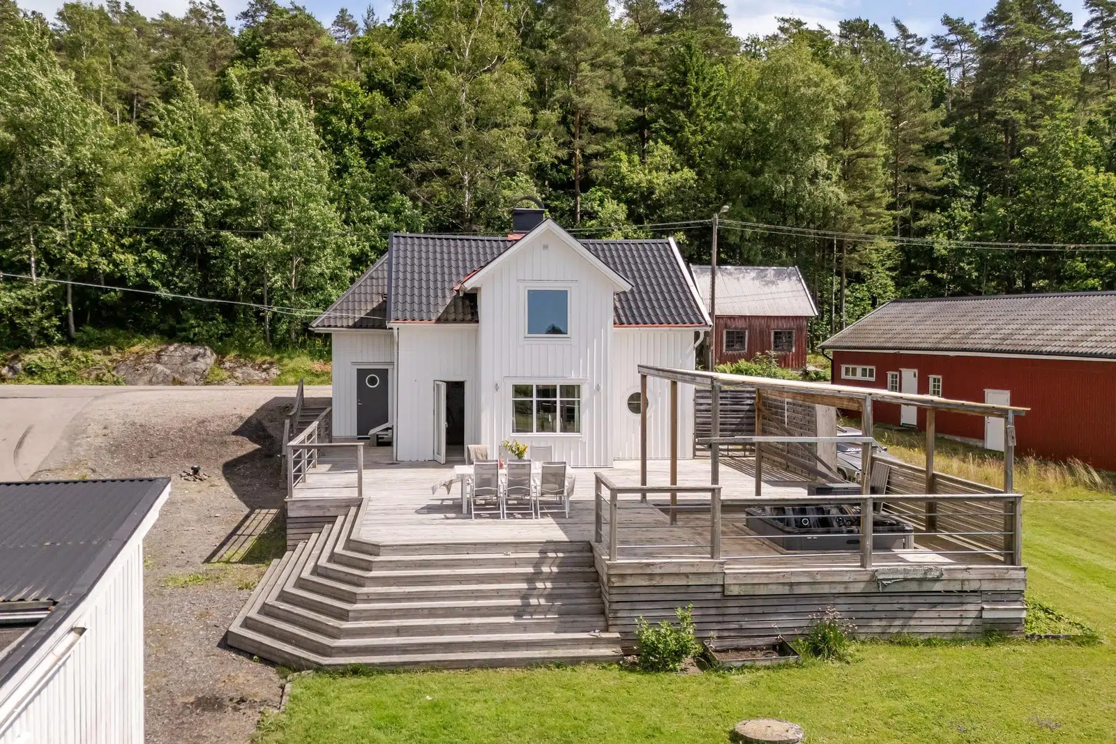 Bild 1 av 21 på Granåsvägen 37