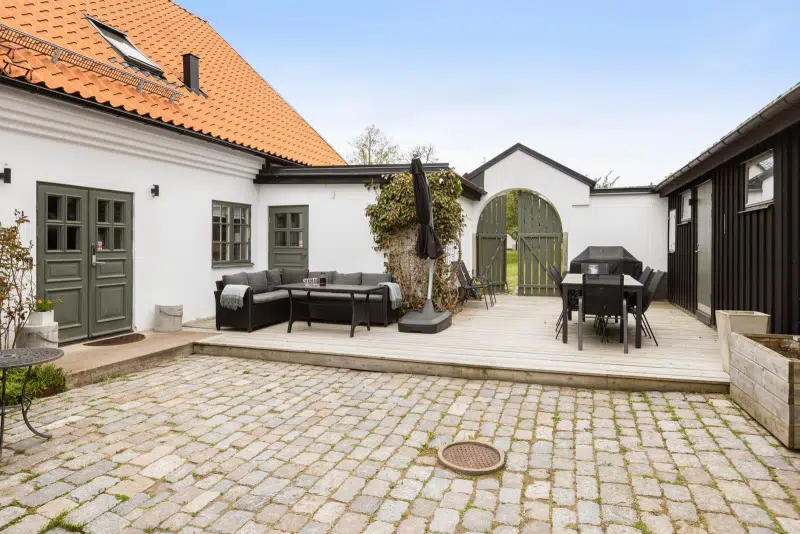 Villa