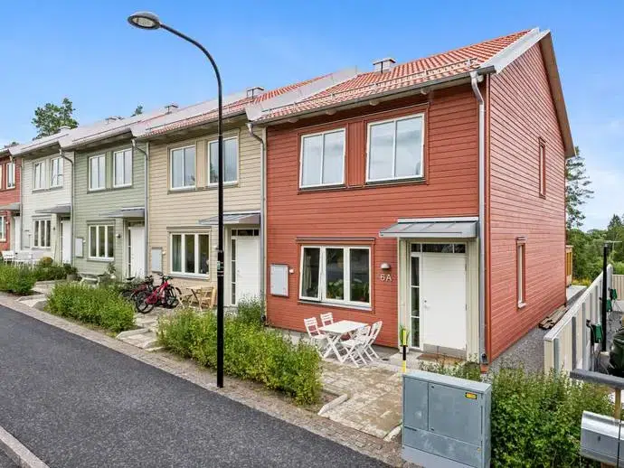 Apartment, 5 rooms, 105 m²