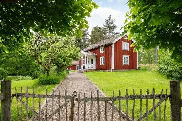 Fritidshus, 4 rum, 94 m² i Lekeryd