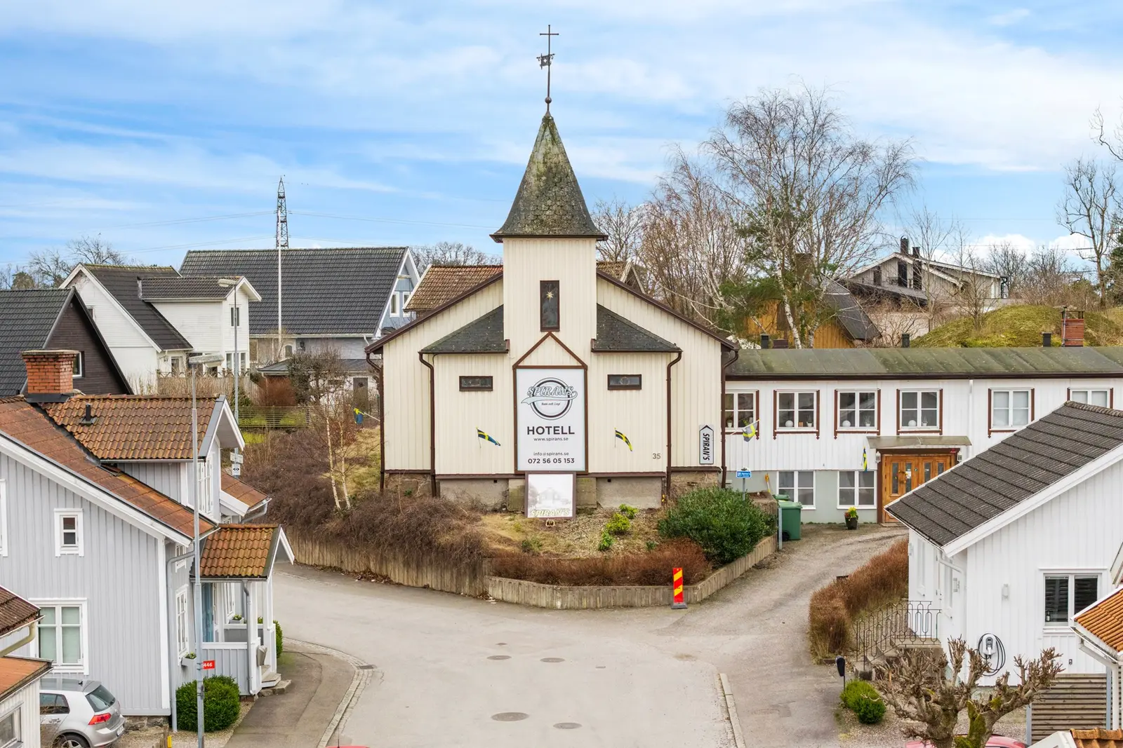Image 1 of 21 of Kapellgatan 35