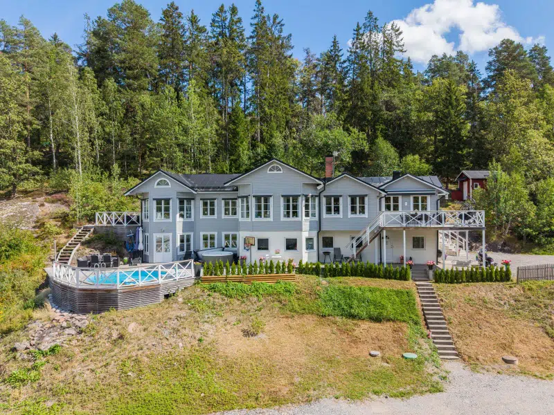 Villa, 7 rum, 260 m²