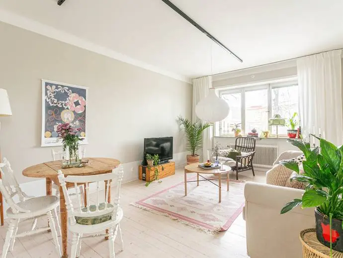 Bild 1 av 21 på Sjögatan 13A