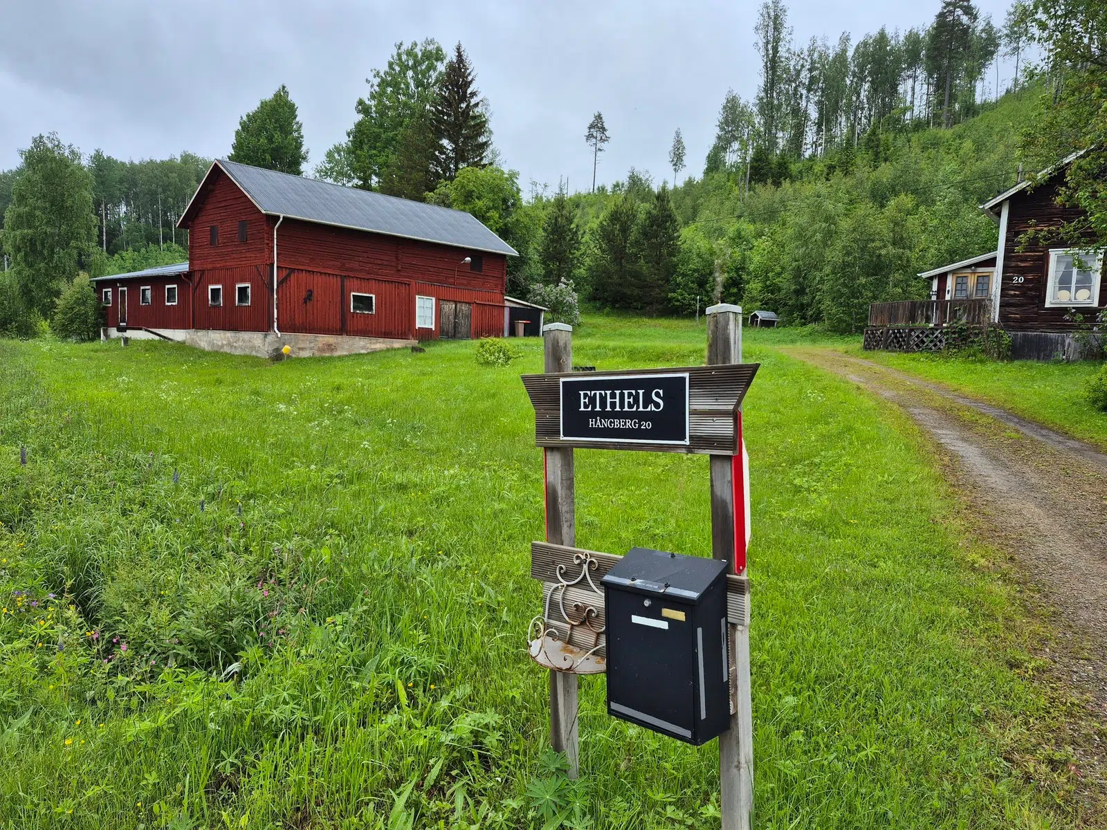 Bild 1 av 21 på Hångberg 20