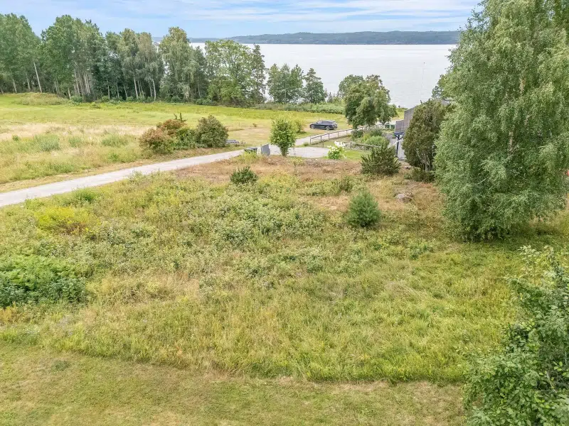 Tomt / mark, 1225 m² i Skäftesfall