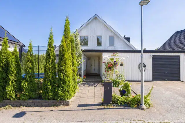 Villa, 5 rum, 131 m² i Upplands Väsby