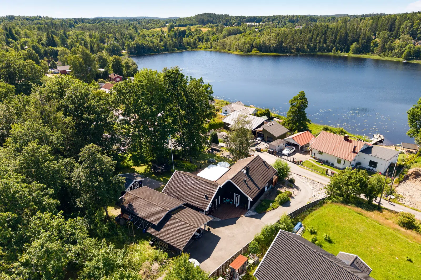 Bild 1 av 21 på Intagsvägen 12
