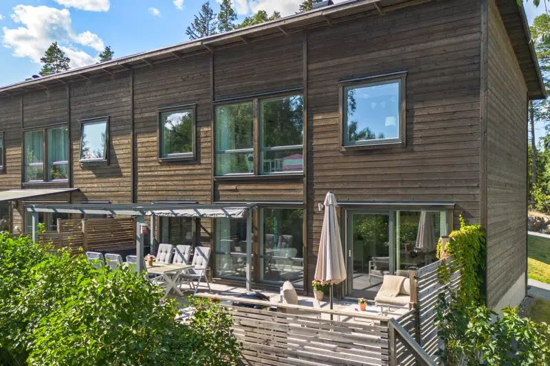 Semi-detached/terraced, 5 rooms, 135 m² in Tyresö
