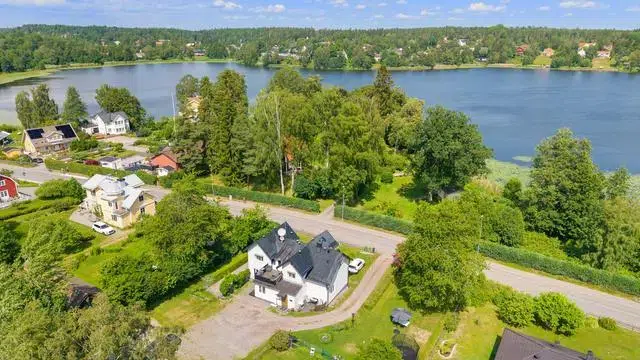 Villa, 8 rum, 161 m² i Salem