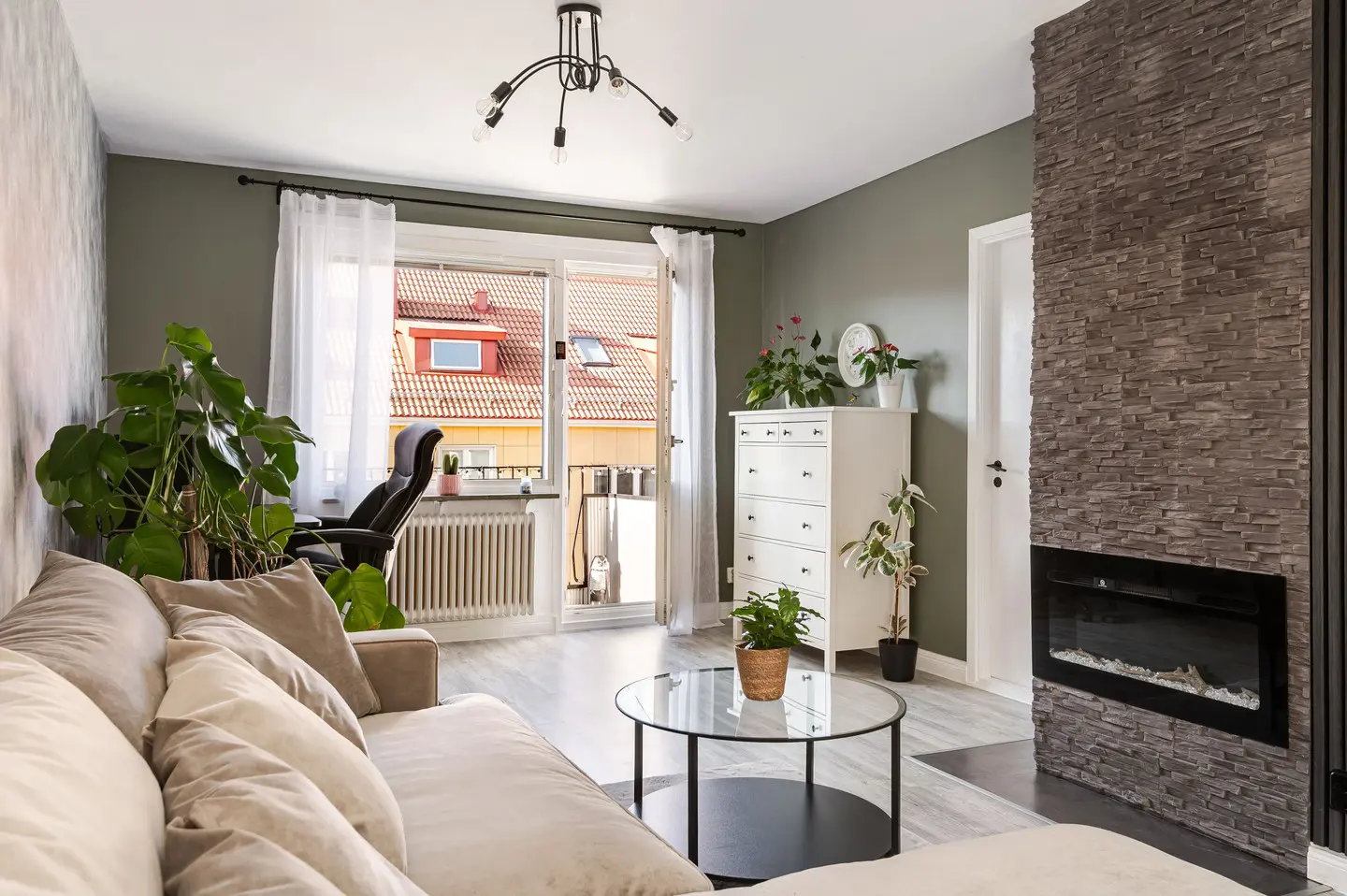 Bild 1 av 24 på Kungsvägen 44A