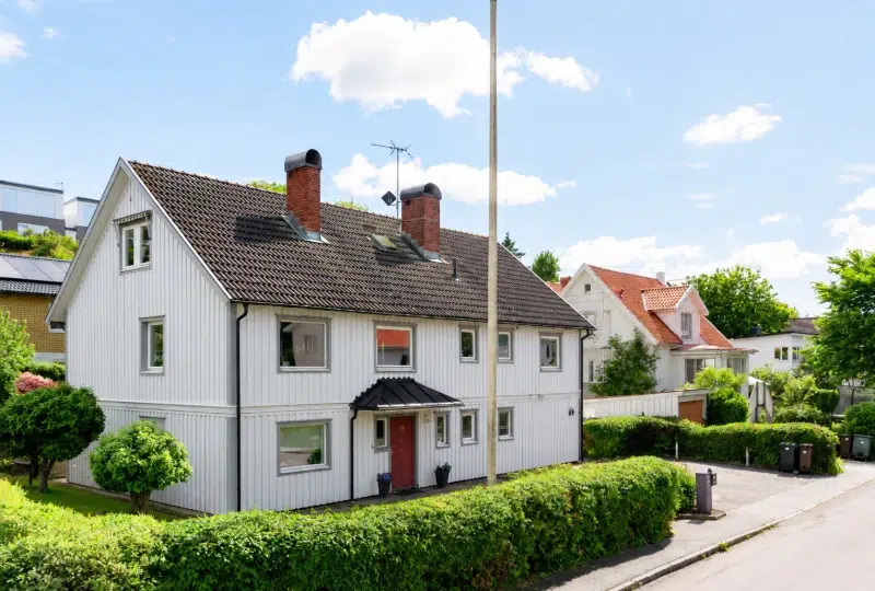 House, 10 rooms, 283 m²