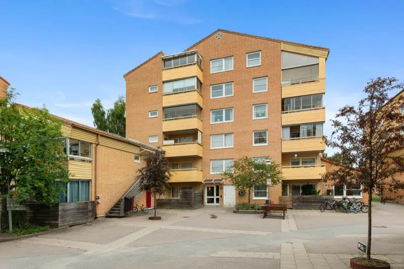 Apartment, 4 rooms, 108 m²
