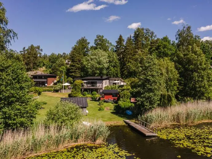 Bild 1 av 21 på Irisdalsvägen 5