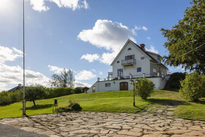 House, 5 rooms, 208 m² in Lilla Edet
