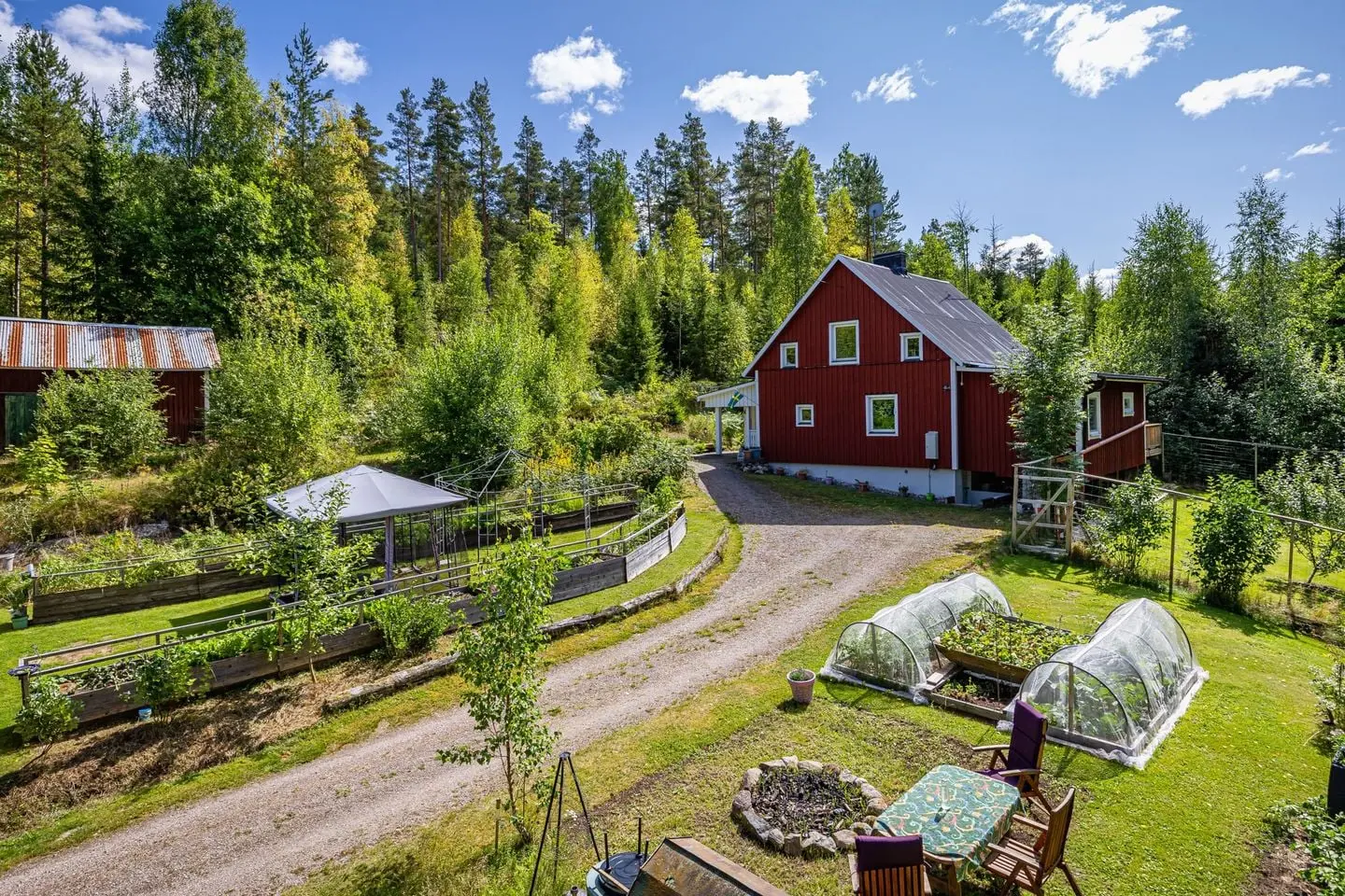 Bild 1 av 49 på Korsbyn Höglunda 1