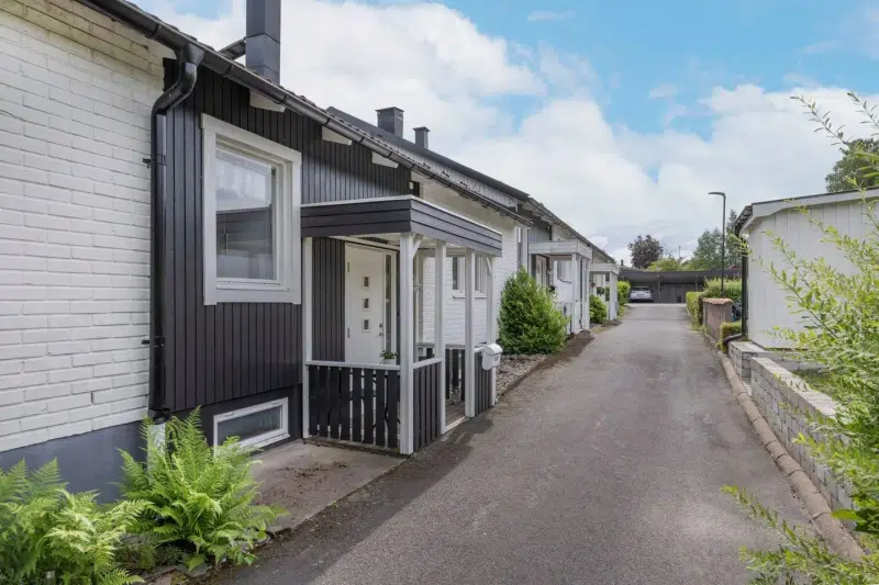 House, 6 rooms, 90 m² in Karlslund