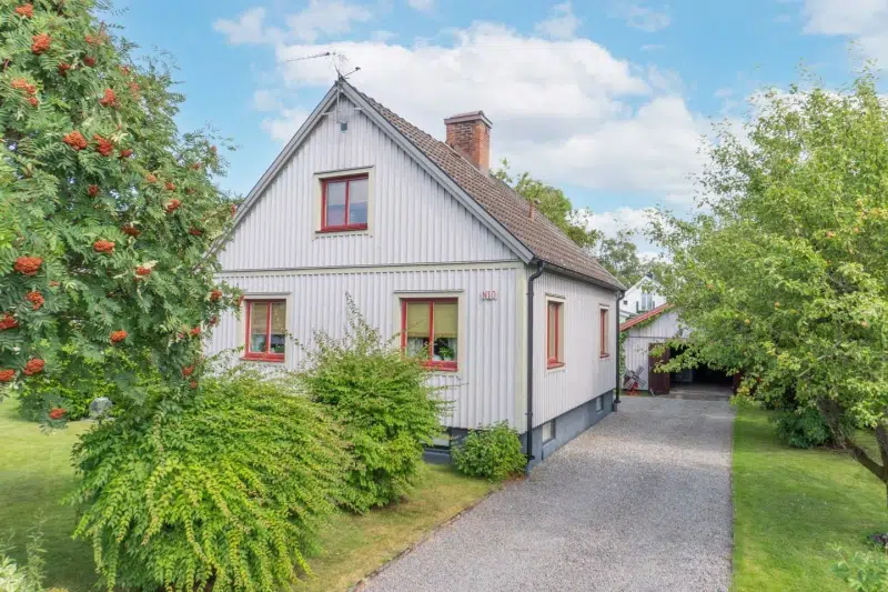 House, 4 rooms, 101 m² in Sävsjö