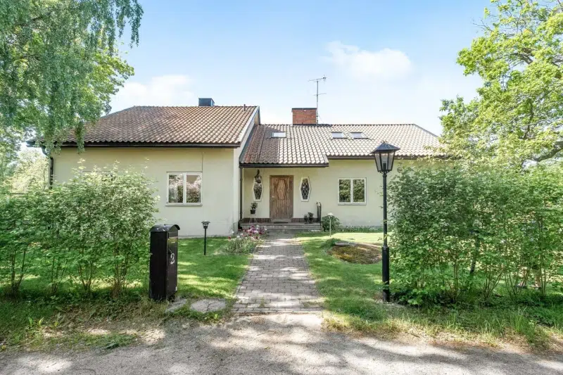 House, 8 rooms, 245 m² in Lidingö