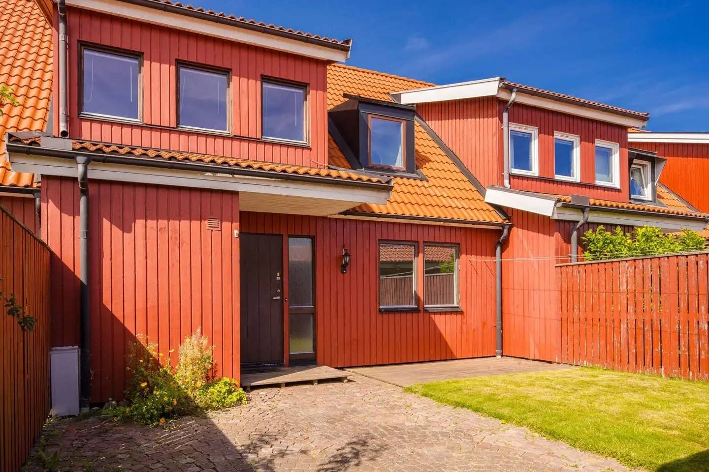 Bild 1 av 39 på Olofsbergsgatan 4