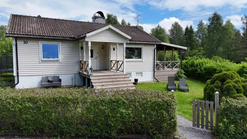 House, 3 rooms, 86 m² in Grums