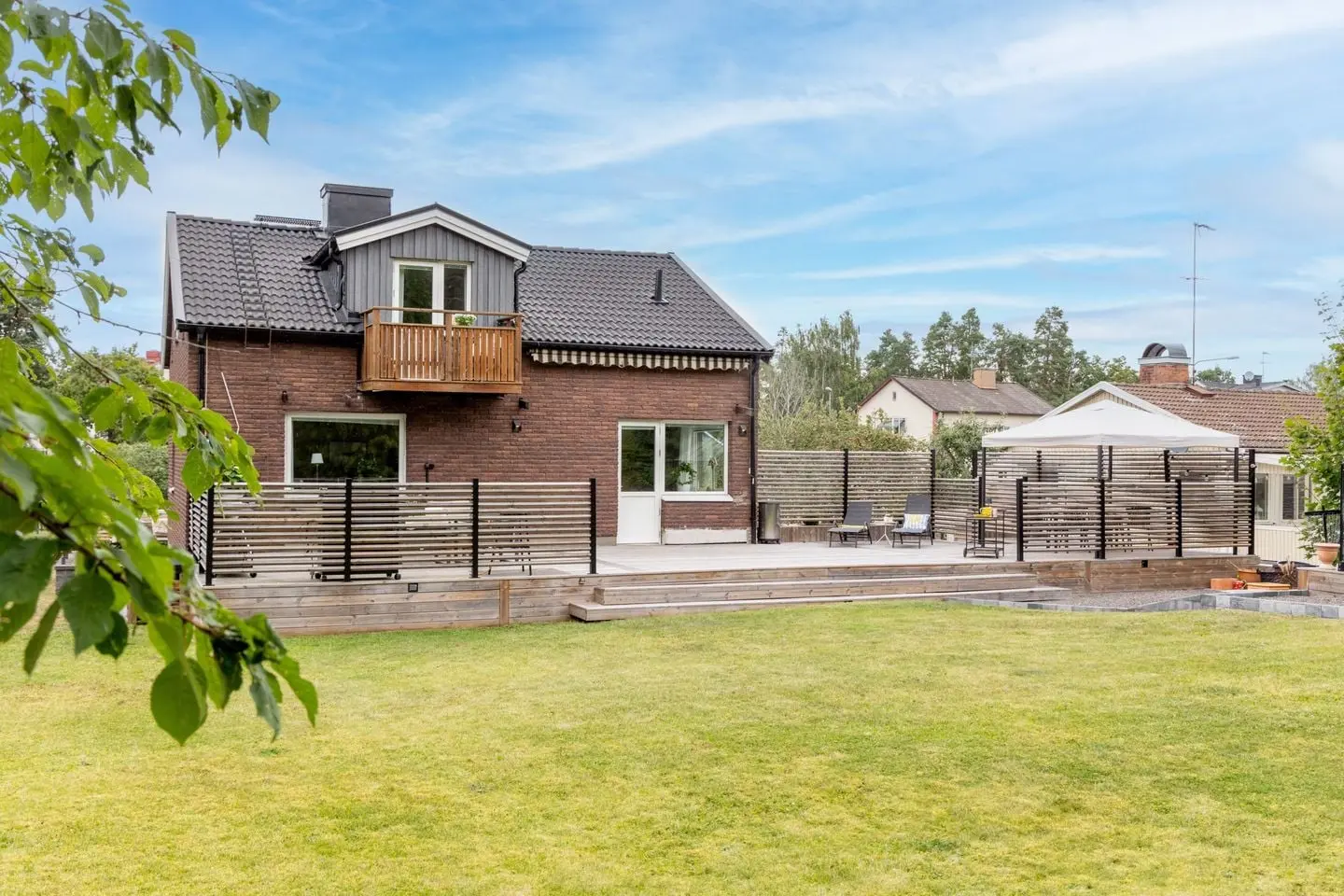 Image 1 of 59 of Idrottsvägen 27