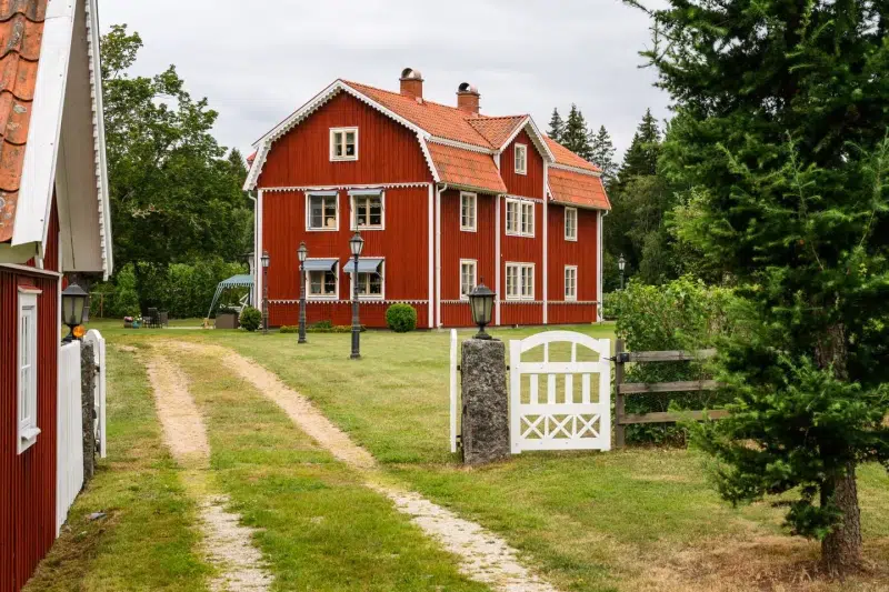 Villa, 8 rum, 334 m² i Tingsryd