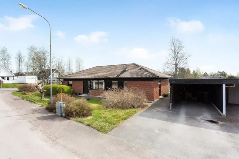 House, 5 rooms, 129 m² in Grums