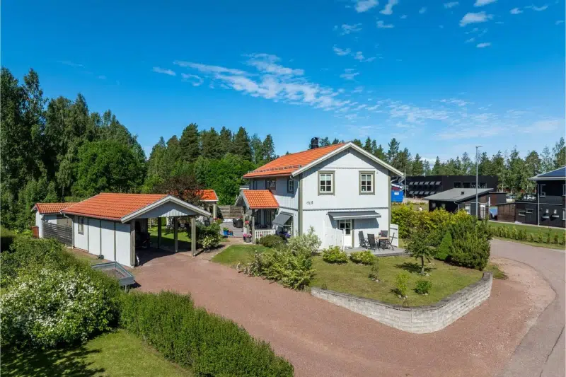 House, 5 rooms, 164 m² in Leksand