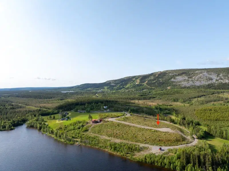 Land / plot in Berg