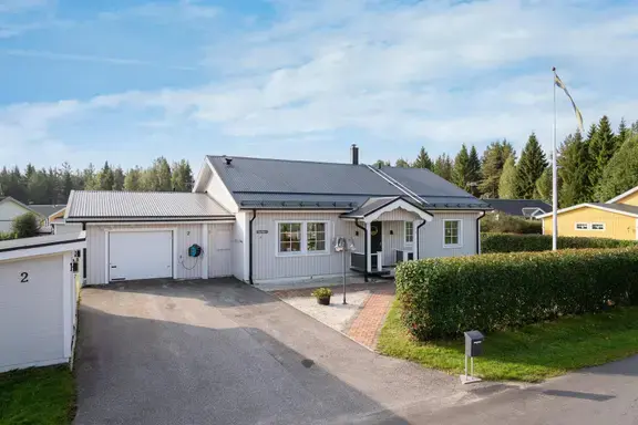 Bild 1 av 21 på Löparstigen 2