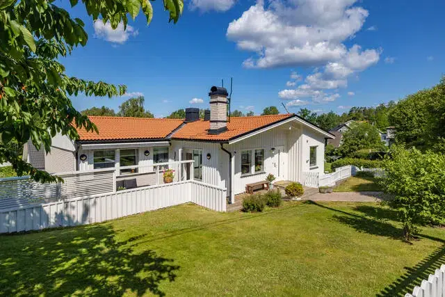 House, 7 rooms, 204 m² in Tyresö