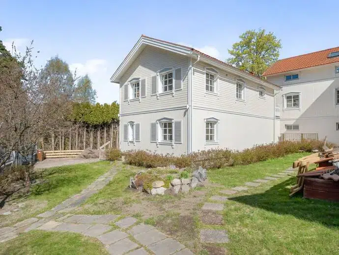 Apartment, 3 rooms, 111 m²
