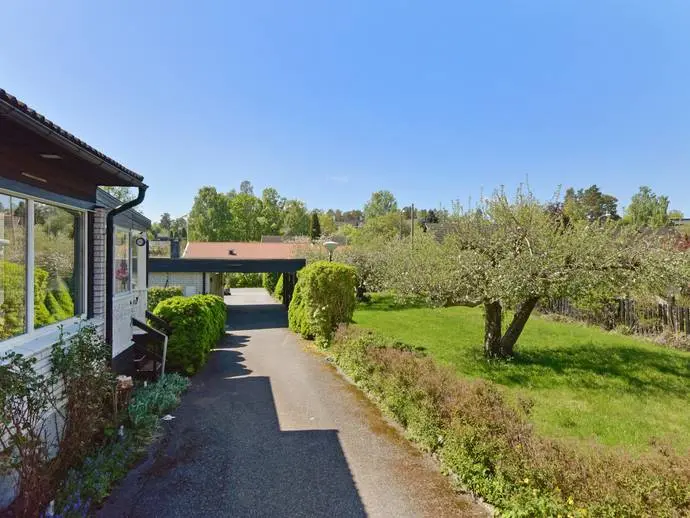 Bild 1 av 21 på Kärrvägen 26