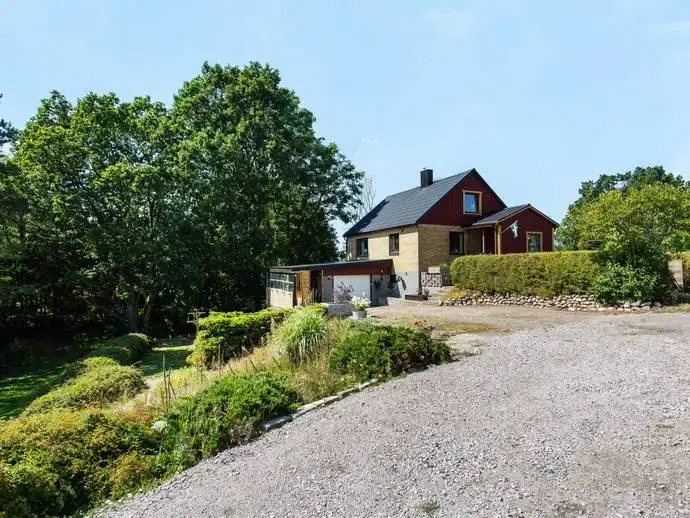 Villa, 6 rum, 111 m²