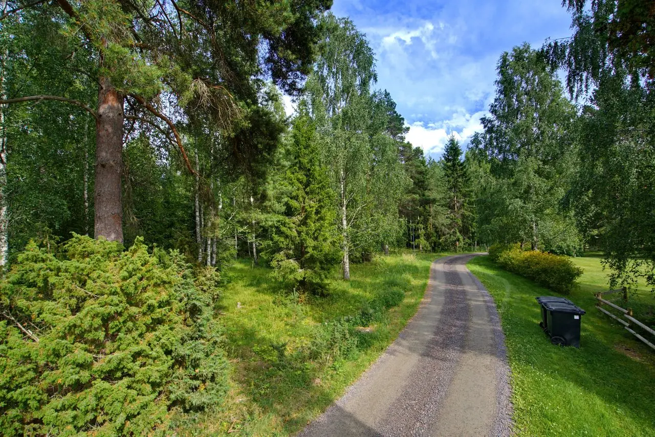 Bild 1 av 21 på Tomt Stenforsbacka